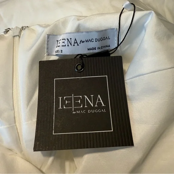 Mac Duggal Neck Sleeveless Modest Prom A-Line Dress Size 2 - Picture 15 of 15